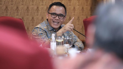 MenPAN-RB Azwar Anas