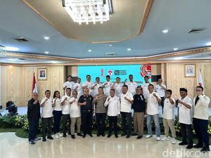 Menpora Amali Kukuhkan Presidium Nasional Suporter Sepakbola