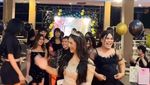 Lenggak-lenggok Waria yang Berpesta di Padang Sidimpuan