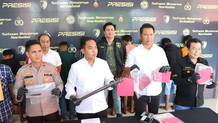 Polisi menngkap 10 pelaku penusukan di Cengkareng, Jakarta Barat.