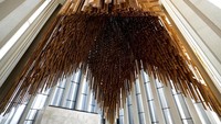Pemandangan umum Gereja Santo Fransiskus dari Assisi. Meskipun setiap rumah ibadah memiliki ukuran yang sama, semua bagian dalamnya tampak berbeda.