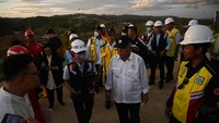 Pembangunan bangunan gedung dan kawasan Kantor Kemenko telah mencapai tahapan Land Clearing. Pembangunan bangunan gedung dan kawasan Kantor Kemenko telah mencapai tahapan Land Clearing.