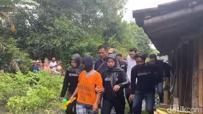 Rekonstruksi pembunuhan suami oleh instruktur senam