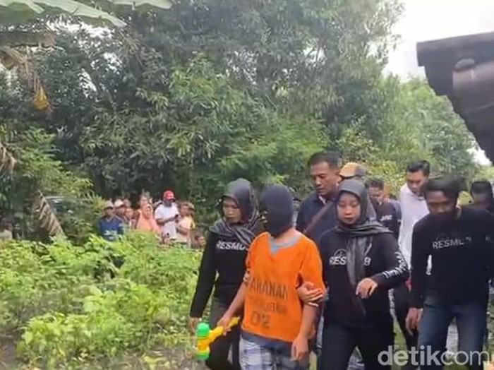 Rekonstruksi pembunuhan suami oleh instruktur senam