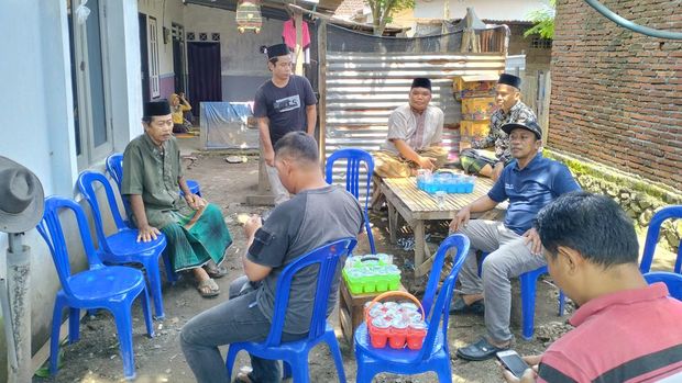 Rumah Irma Lestari di Desa Perampuran, Kecamatan Labuapi, Lombok Barat, NTB, didatangi pelayat.