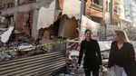 Saat Menlu dan Mendagri Jerman Berjalan di Puing-puing Gempa Turki