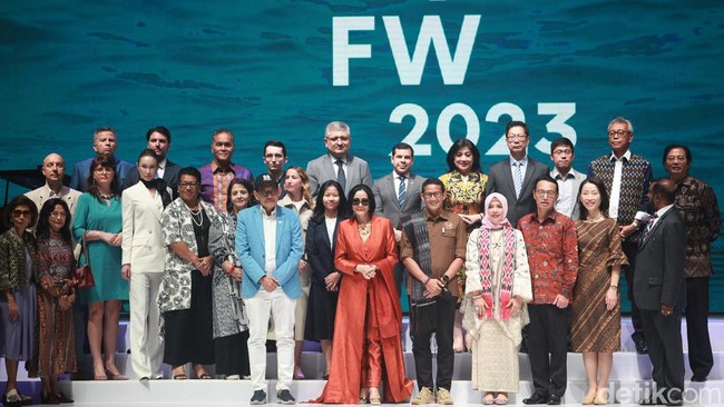 Ketua Umum Asosiasi Perancang dan Pengusaha Mode Indoensia (APPMI) Poppy Dharsono mengatakan IFW 2023, sudah berjalan 10 tahun dan menjadi tempat para desainer di daerah untuk memamerkan dan meningkatkan kualitas.  