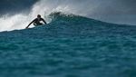 Sensasi Berselancar di Pantai Lhoknga Aceh
