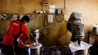 Serikat roti Sri Lanka, All Ceylon Bakery Association mengatakan, sekitar 200 dari 5.000 toko roti di Sri Lanka kini tutup.