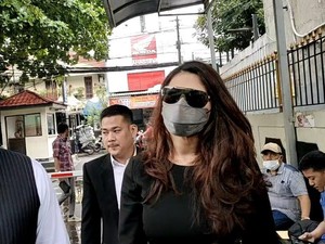 Tiba di PN Jaksel, Tamara Bleszynski Siap Mediasi dengan Kakak untuk Gugatan Rp 34 M