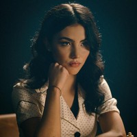 Andrea yang menyebut dirinya sebagai kreator konten dan pemain catur memang sering mengunggah gayanya di Instagram. Sering berpakaian menggoda, ia pun dijuluki pemain catur terseksi. Foto: Instagram Andrea Botez