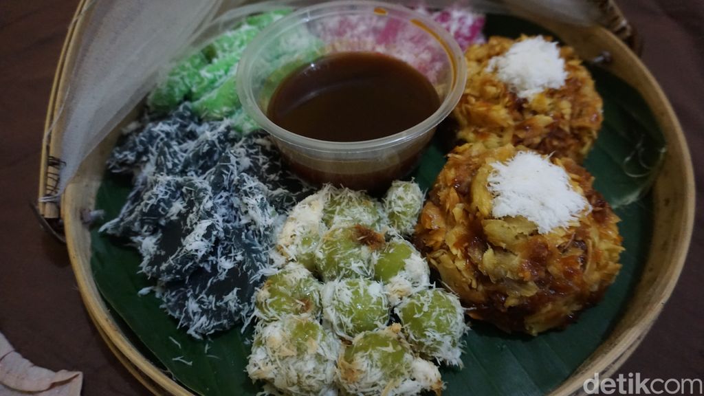 Aneka jajan pasar di Mojokerto