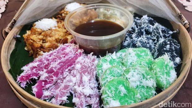 Aneka jajan pasar di Mojokerto