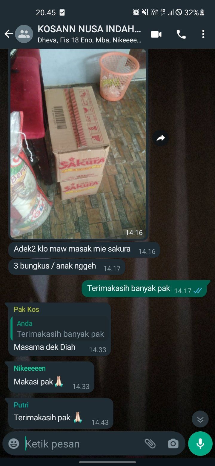 Sediakan Mie dan Telur, Bapak Kos Baik Hati Ini Bikin Iri Netizen