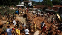 Pemerintah Negara Bagian Sao Paulo mengungkapkan, saat ini 1.730 orang mengungsi dan 1.810 orang kehilangan tempat tinggal.  