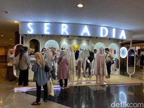 Berburu koleksi baju lebaran di Indonesia Fashion Week 2023, mulai digelar pasa 22 Februari hingga 26 Februari mendatang.