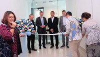 Hadir dalam peresmian tersebut, Presiden Direktur PT Endress+Hauser Indonesia, Henry Chia; Corporate Sales Director Endress+Hauser Group, Jens Winkelmann, serta Head of Swiss Business Hub Indonesia, Kedutaan Swiss di Indonesia, Roger Zbinden.