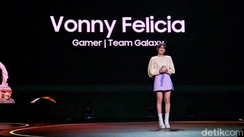 Game Vonny Felicia membagi cerita dirinya bermain game Mobile Legends di Galaxy S23 Ultra. Foto: Adi Fida Rahman/detikINET