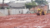 Berdasarkan pantauan detikcom di lokasi, Kamis (23/2/2023), saat ini Gang Besan tersebut sudah tidak lagi banyak dilalui pengendara. Gang Besan sendiri memiliki lebar kurang dari 3 meter, dengan panjang sekira 1 kilometer. Ignacio Geordy Oswaldo/Detikcom