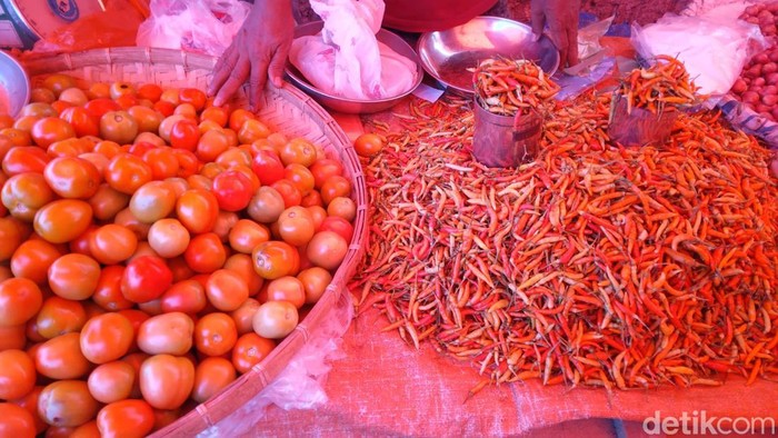 Harga bahan pokok di Kota Gorontalo terpantau masih stabil jelang bulan suci Ramadan.