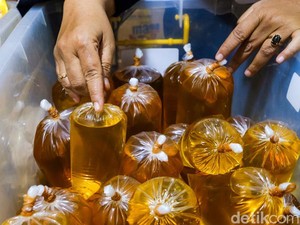 Pengusaha Sebut Ada Peran Pedagang Pasar Bikin Minyak Goreng Mahal