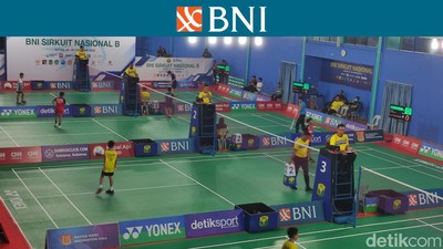 Foto: Berebut Tiket Semifinal BNI Sirnas B Kepri 2023