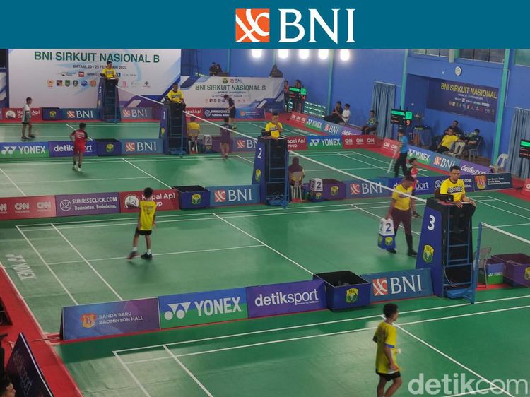Foto: Berebut Tiket Semifinal BNI Sirnas B Kepri 2023