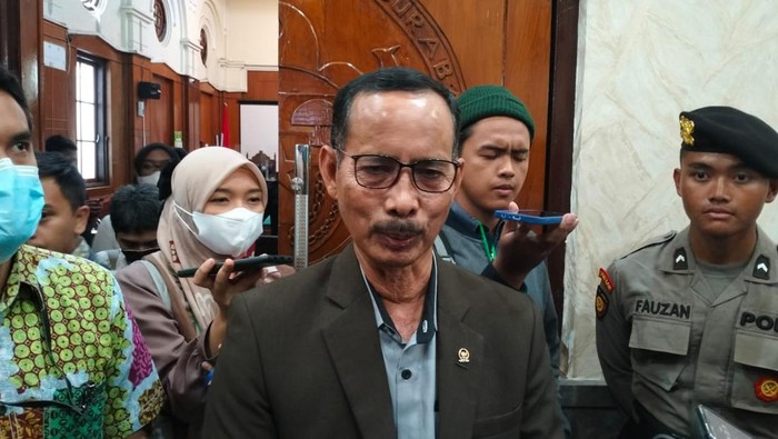 Kabid Investigasi dan Pengawasan Hakim Komisi Yudisial Joko Sasmito