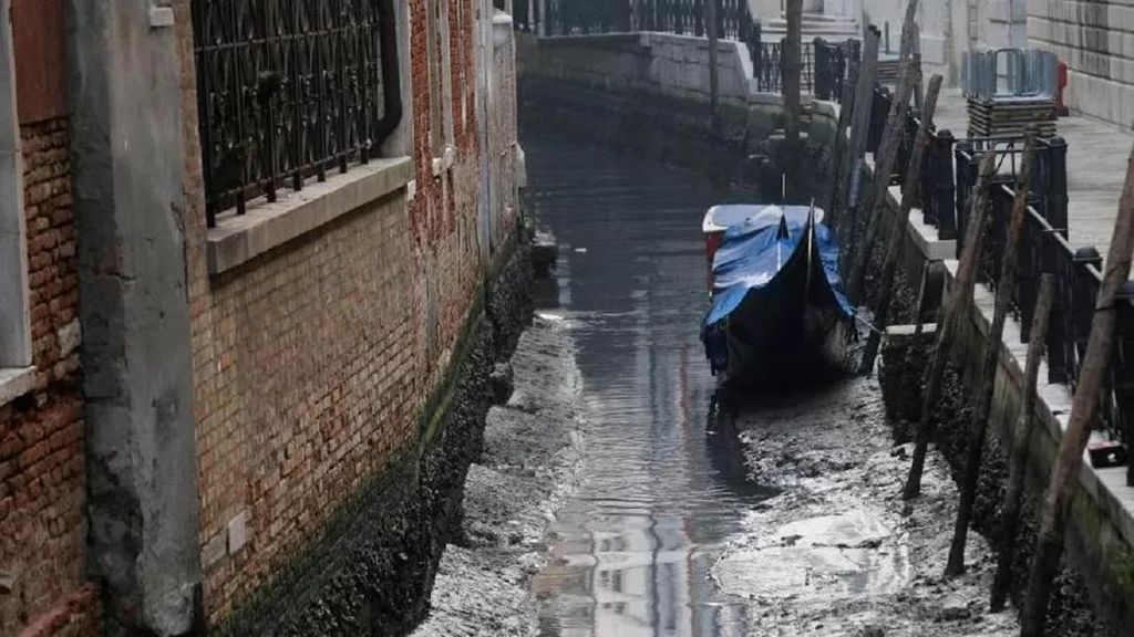 Kanal Venesia Surut, Italia Dilanda Kekeringan Terparah dalam 60 Tahun