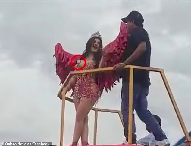 Karely Ruiz Karely Ruiz