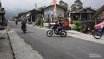Melihat Lebih Dekat Kehidupan Ojek Gunung Sumbing yang Unik