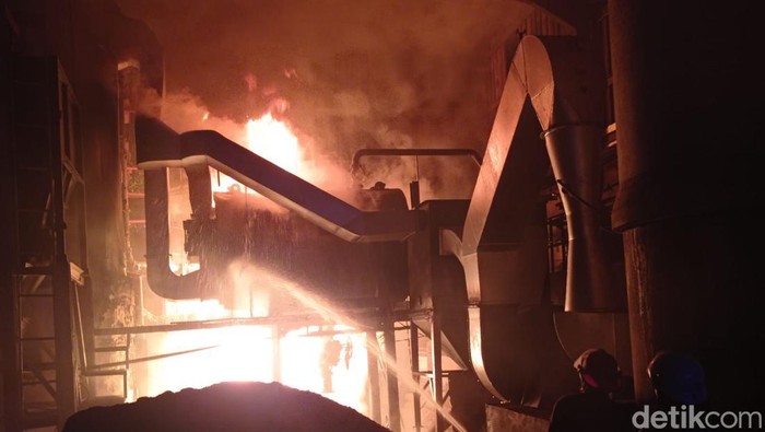 Mesin boiler yang terbakar di sebuah pabrik di Cangkuang, Baleendah