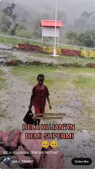 Bocah di Papua barter kangung dengan mie instan.