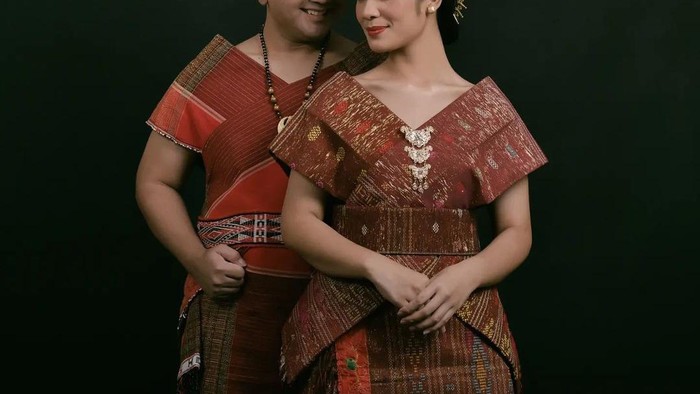 Pakaian Adat Batak Toba