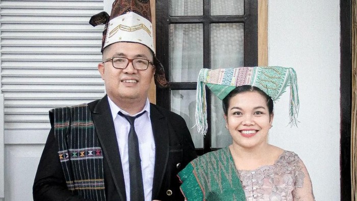 Pakaian Adat Simalungun