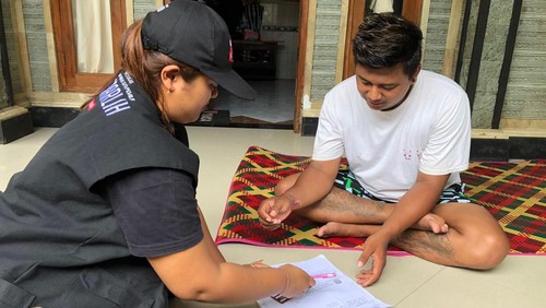 Pantarlih Karangasem melakukan pencocokkan dan penelitian (coklit) data warga. Hasilnya, 1.982 pemilih baru, dan 1.013 pemilih telah meninggal.