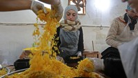 Di Suriah, selain wilayah yang dikuasai pemerintah Bashar Al-Assad, terdapat zona yang dikuasai pemberontak Kurdi di sekitar Idlib. Di barat laut, terdapat wilayah yang dikuasai Turki serta Hayat Tahrir Al-Sham--sebuah kelompok yang terkait Al-Qaida.