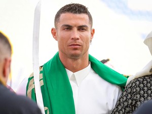Gandeng Cristiano Ronaldo, Brand Jam Tangan Mewah Buka Butik di Arab Saudi