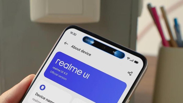 Realme Dynamic Island