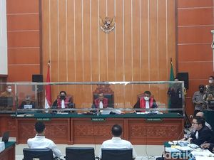 Eks Kapolsek Kalibaru Jadi Saksi di Sidang Irjen Teddy Minahasa