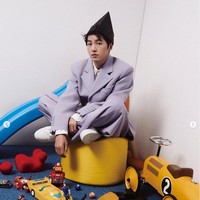 Sang aktor menjalani pemotretan tersebut usai mengumumkan kabar pernikahan dan kehamilan istrinya Katy Louise Saunders. Foto: dok. Instagram @gq_korea