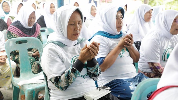 Tuan Guru Sahabat Ganjar