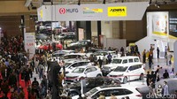 Danamon sendiri dapat mendukung semua rantai pasokan otomotif nasional mulai dari importir, pabrikan, supplier, distributor, dealer, termasuk pemilik usaha kecil dan menengah di aftermarket, penjual suku cadang, dan aksesori, solusi kebutuhan transaksi-dana, perlindungan, dan pinjaman mereka.