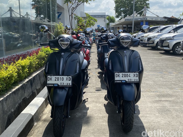 Yamaha Grand Filano Hybrid di Bali