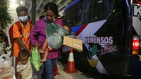 Kedutaan Besar Republik Indonesia (KBRI) Kuala Lumpur bekerja sama dengan Konsulat Jenderal Republik Indonesia (KJRI) Johor Baru memulangkan 61 WNI yang ditangkap akibat tinggal secara ilegal.