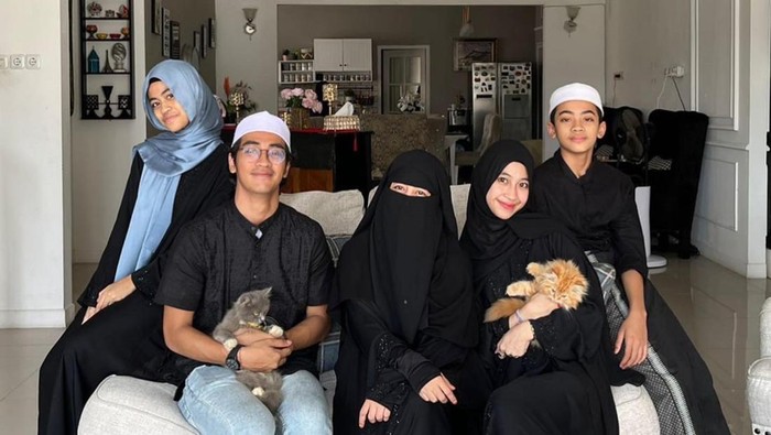 anak umi pipik