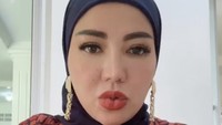 Promosikan olahan kepiting khas Medan, Bella Shofie sukses bikin netizen ngiler. Apalagi saat kepitingnya dimakan bersama nasi hangat.