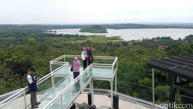 Bukit Cinta Anti Galau di Cirebon