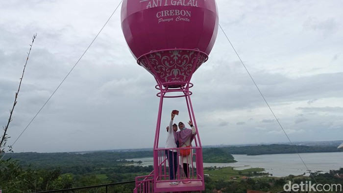 Bukit Cinta Anti Galau di Cirebon