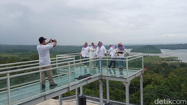 Bukit Cinta Anti Galau di Cirebon
